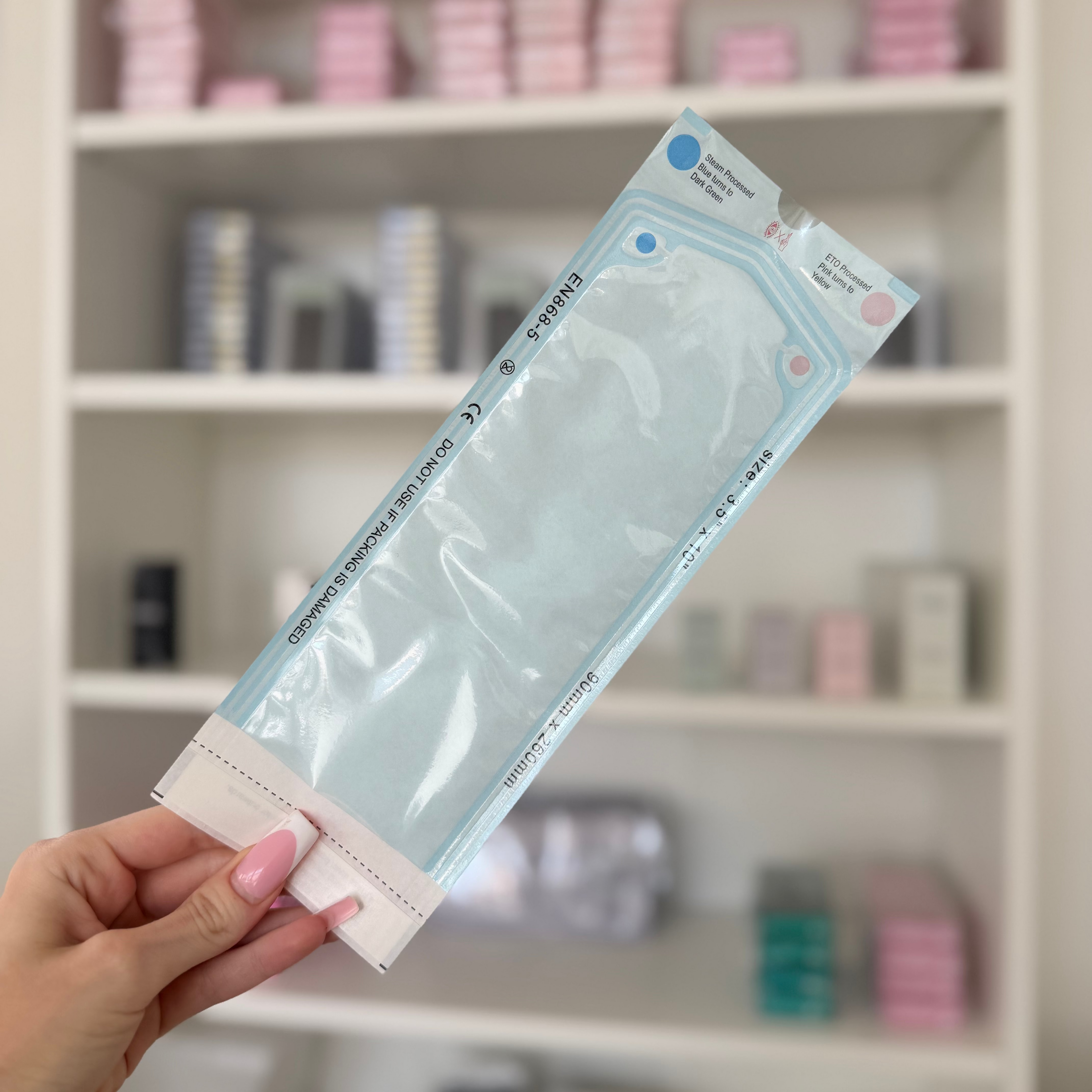 UV sterilization pouch