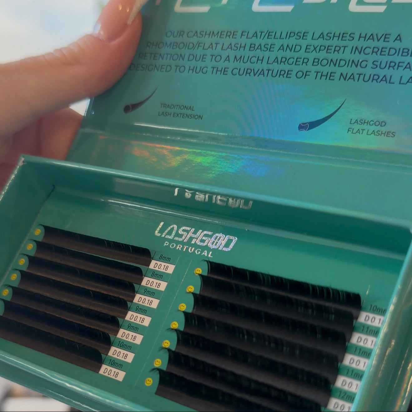 Lashgod Portugal Flat Lashes