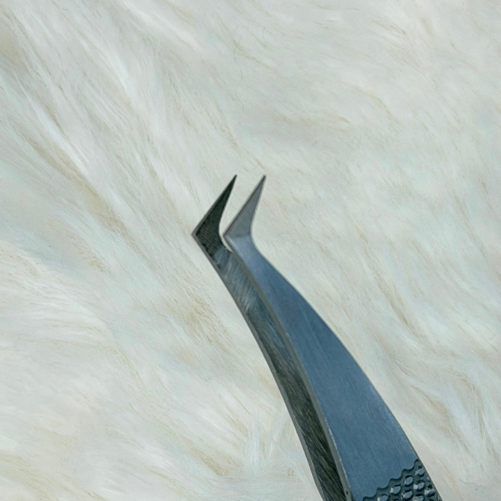 Elfie ~ Mini Fibre Tip Boot Tweezer