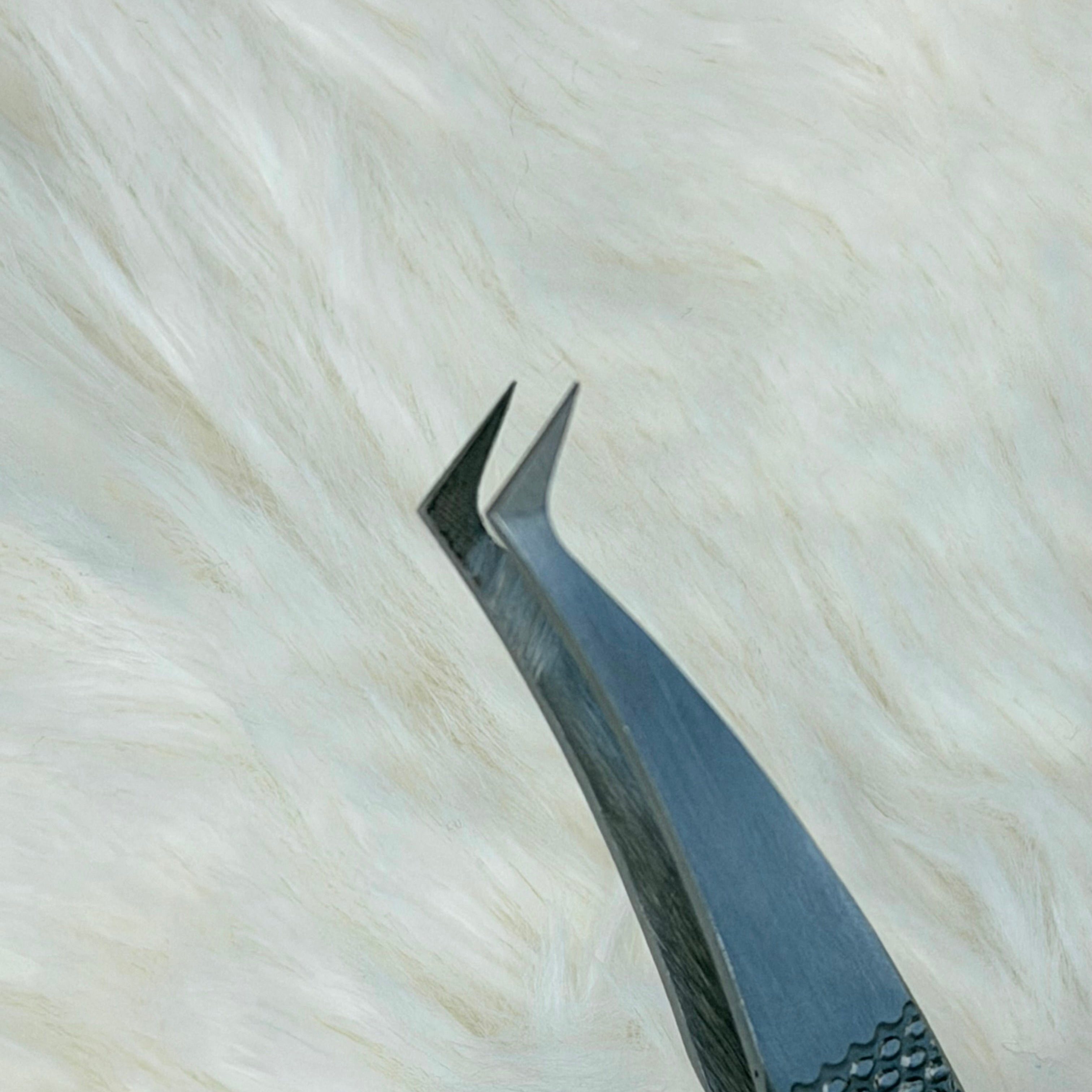 Elfie ~ Mini Fibre Tip Boot Tweezer