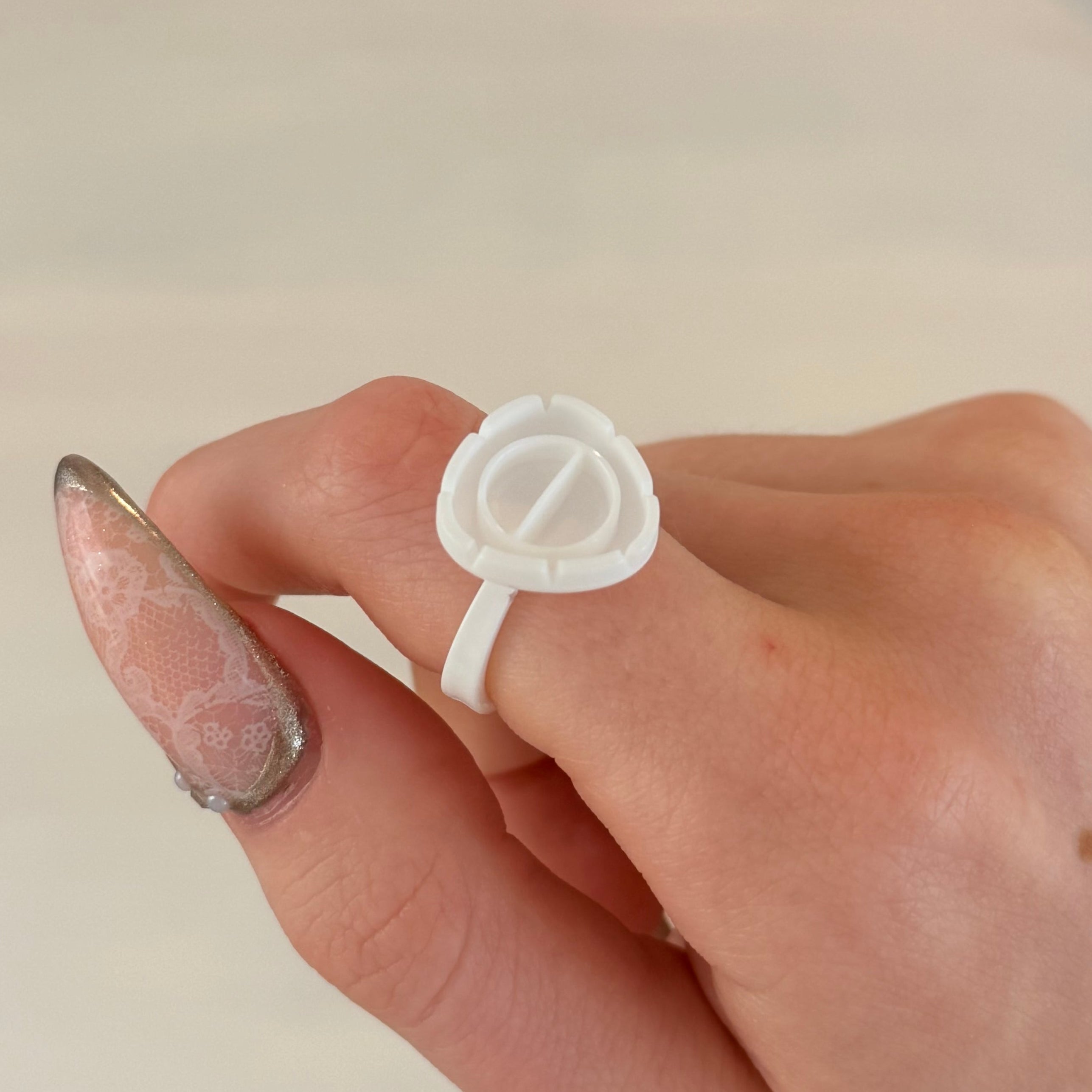 Glue rings